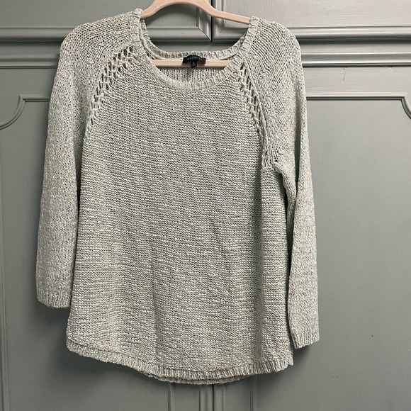 The Limited size medium sweater - Picture 1 of 2